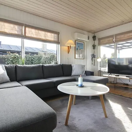 Jespar - 300m From The Sea By Interhome Løkken