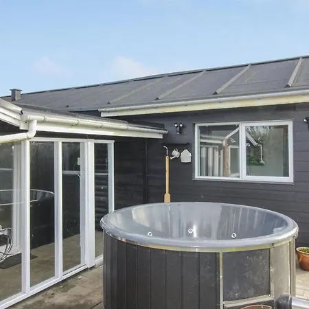 Jespar - 300m From The Sea By Interhome *
