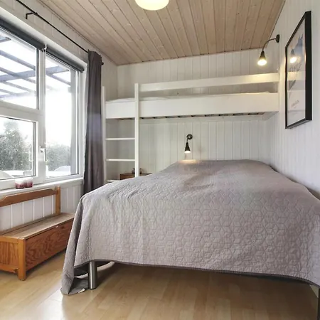Jespar - 300m From The Sea By Interhome